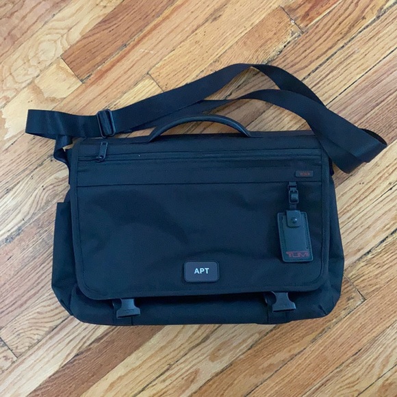 Tumi Bags Tumi Laptop Briefcase Poshmark